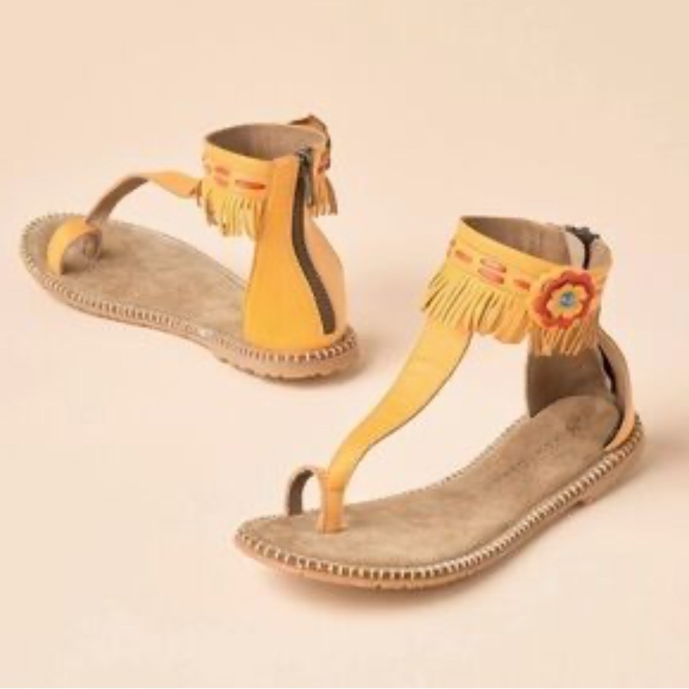 Sundance Yellow Manitoba Mukluk  Wasaga Sandal